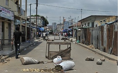 Scènes d'émeutes à Abidjan