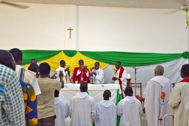Au cours de la célébration présidée par Mgr Leopold Ouedraogo