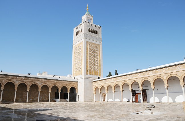 Minaret mosquée de la Zitouna à Tunis